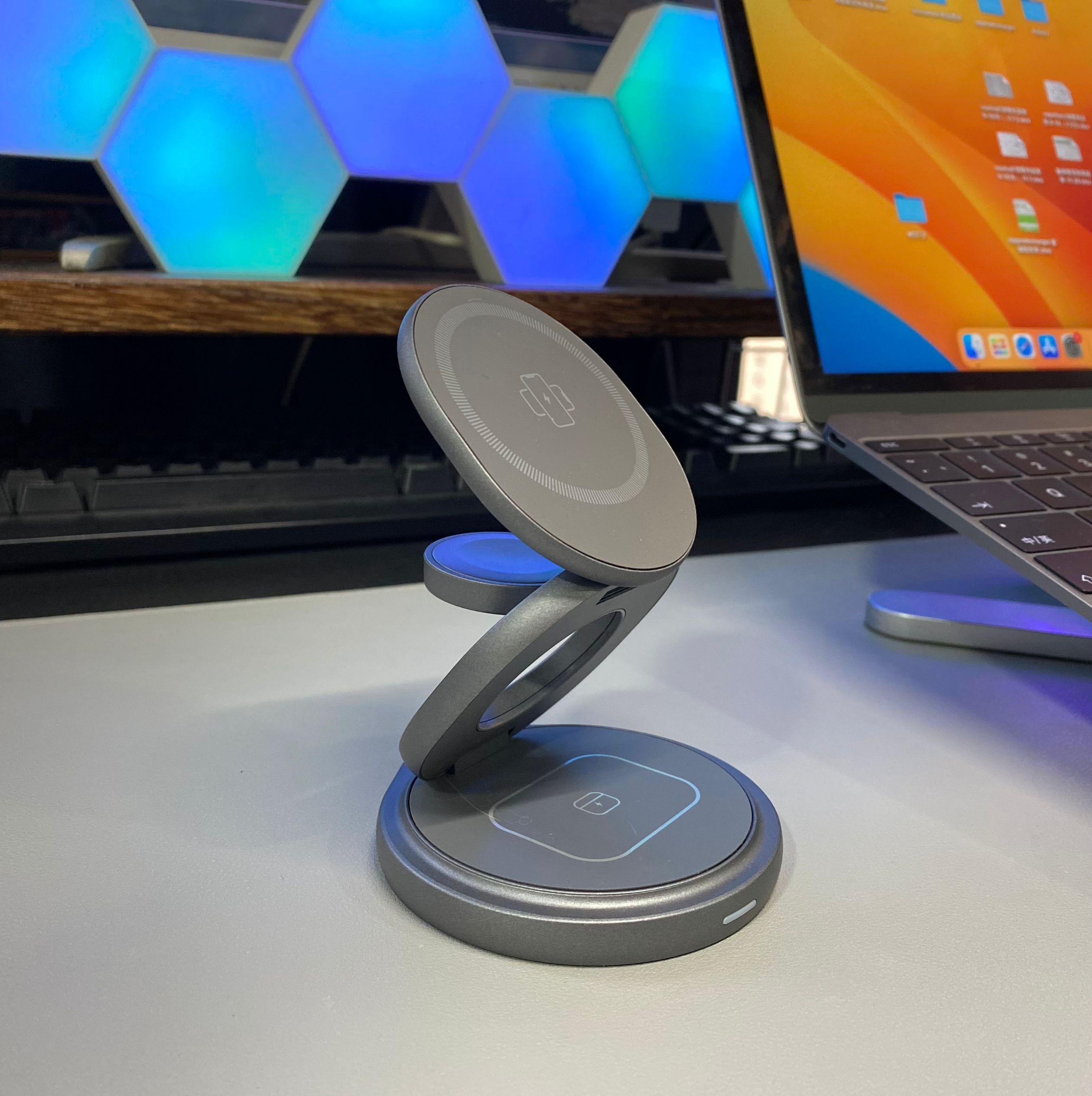 3 in 1 Foldable Wireless Charger - FOLD X